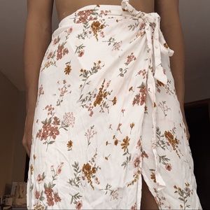 Forever 21 Long Tie skirt, small!
